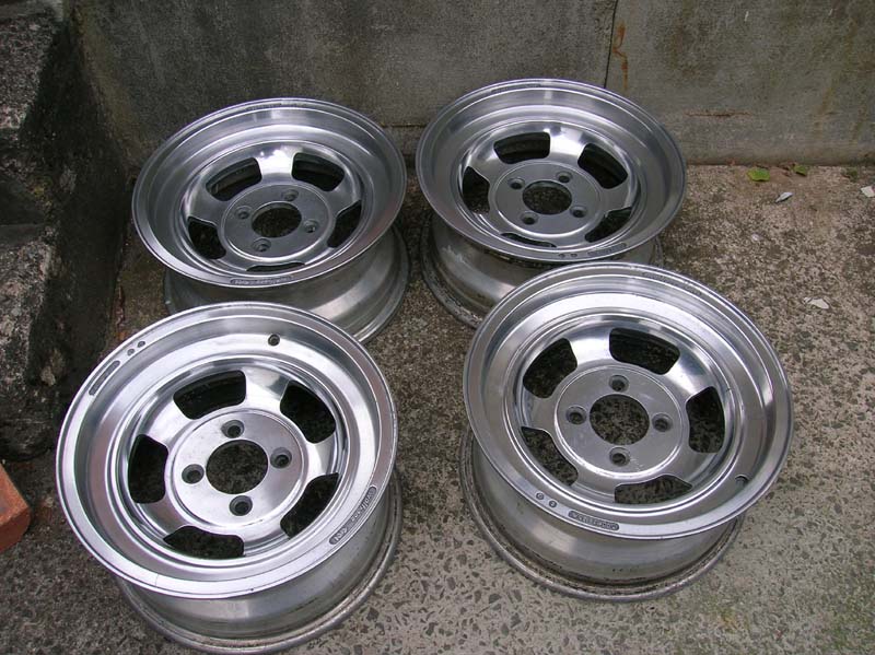 wolfrace slots Retro Rides